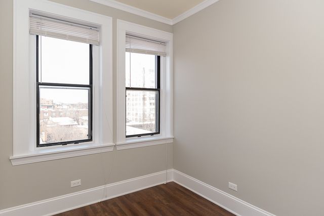 817 W Lakeside Place 701, Chicago, IL 60640