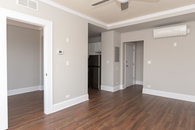 817 W Lakeside Place 701, Chicago, IL 60640