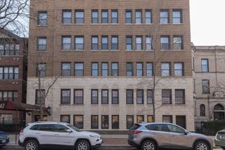 817 W Lakeside Place 701, Chicago, IL 60640