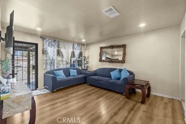 509 Larry, Bakersfield, CA 93307