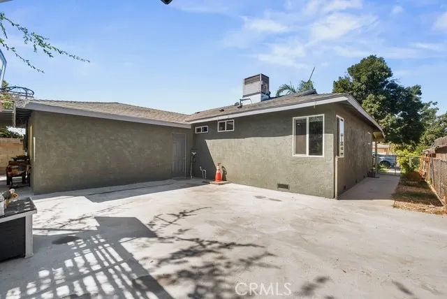 509 Larry, Bakersfield, CA 93307