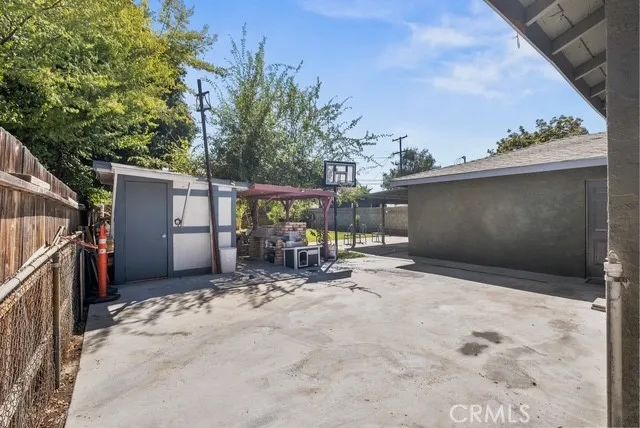 509 Larry, Bakersfield, CA 93307