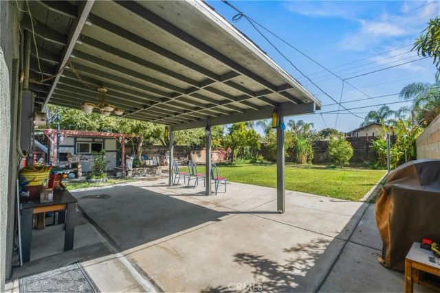 509 Larry, Bakersfield, CA 93307