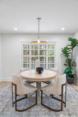 2 Gadsden Street B, Charleston, SC 29401