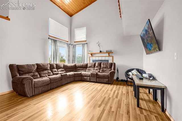 3550 Summer Breeze Drive, Colorado Springs, CO 80918