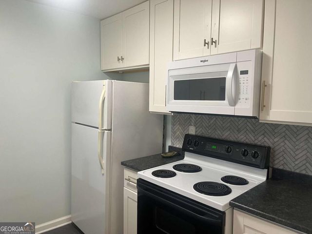 3655 Habersham Road NE B 352, Atlanta, GA 30305