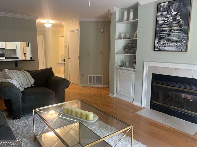 3655 Habersham Road NE B 352, Atlanta, GA 30305