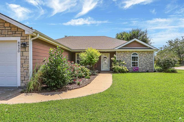 8830 Elderberry Run, Manhattan, KS 66502