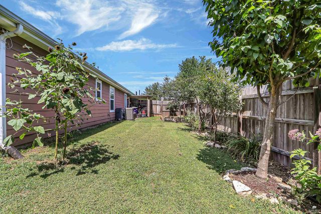 8830 Elderberry Run, Manhattan, KS 66502