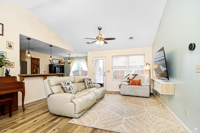 8830 Elderberry Run, Manhattan, KS 66502