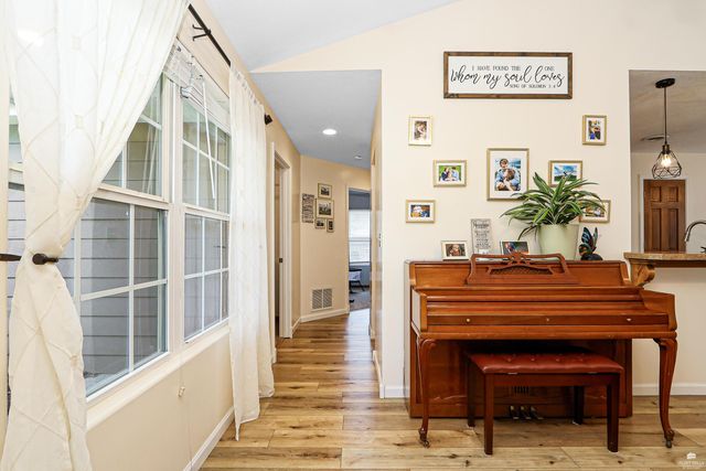8830 Elderberry Run, Manhattan, KS 66502