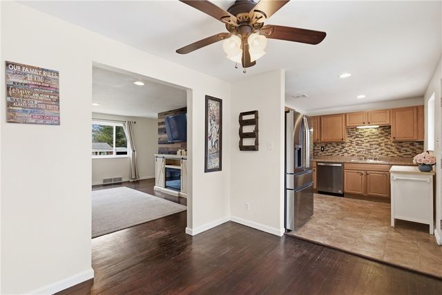 3529 W Stag Dr, Richland, PA 15044