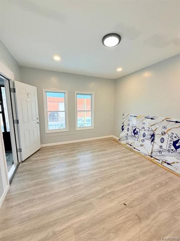 5041 Edwin Street, Hamtramck, MI 48212