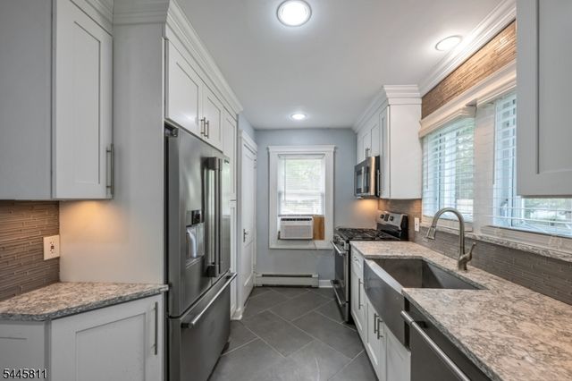 122 Garside Ave, Wayne Twp., NJ 07470