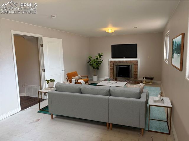 7470 Dove Creek Circle, Colorado Springs, CO 80911