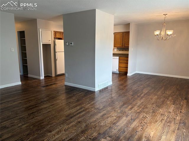 7470 Dove Creek Circle, Colorado Springs, CO 80911