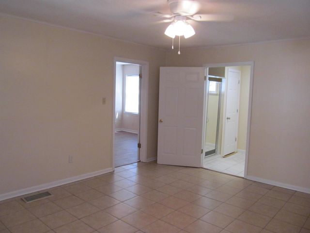 1723 RUSSWOOD RD, Memphis, TN 38108