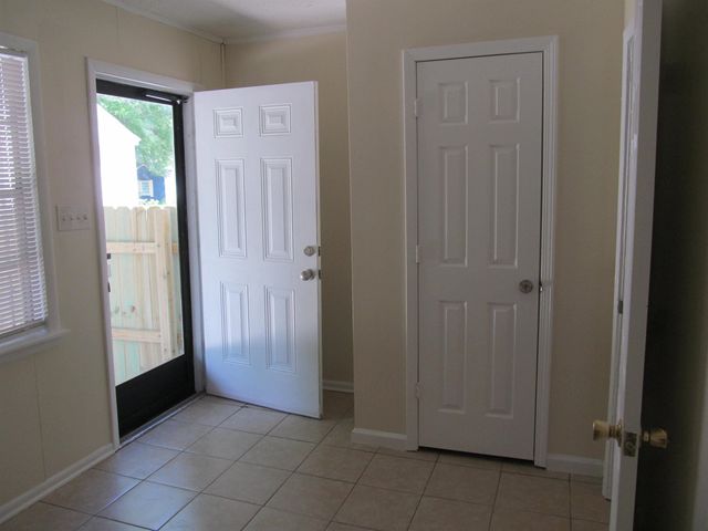 1723 RUSSWOOD RD, Memphis, TN 38108