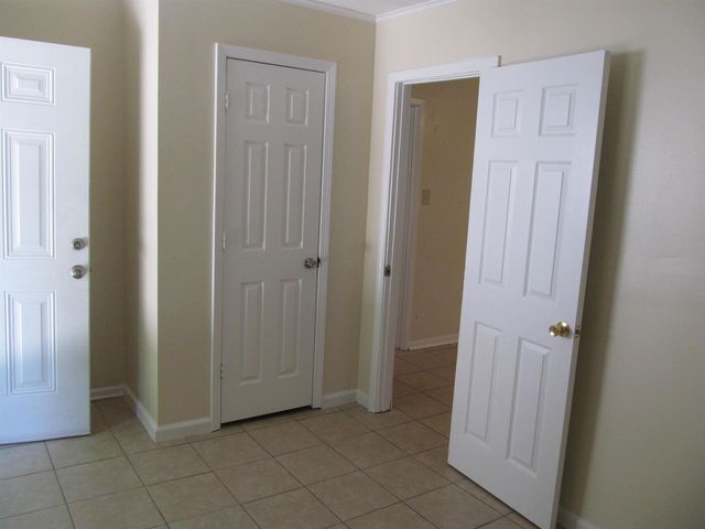 1723 RUSSWOOD RD, Memphis, TN 38108