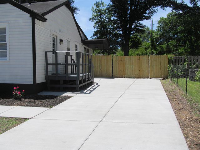 1723 RUSSWOOD RD, Memphis, TN 38108