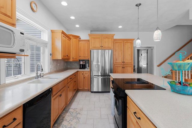 421 E SHEFFIELD LANE, Appleton, WI 54913