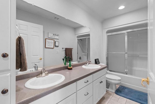 421 E SHEFFIELD LANE, Appleton, WI 54913