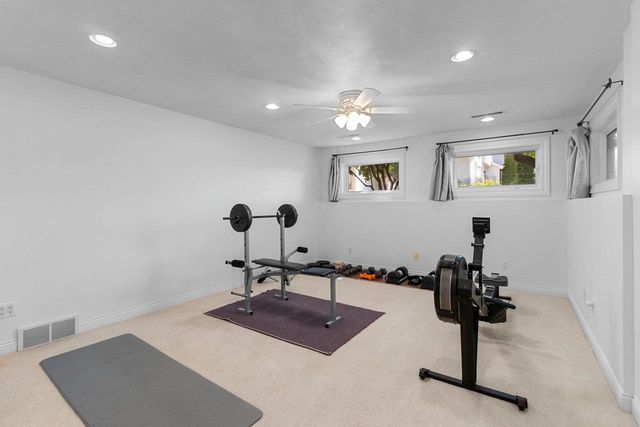 421 E SHEFFIELD LANE, Appleton, WI 54913