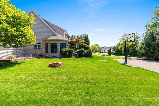 421 E SHEFFIELD LANE, Appleton, WI 54913