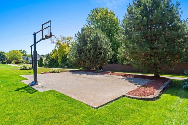421 E SHEFFIELD LANE, Appleton, WI 54913