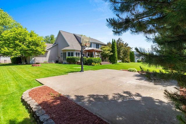 421 E SHEFFIELD LANE, Appleton, WI 54913