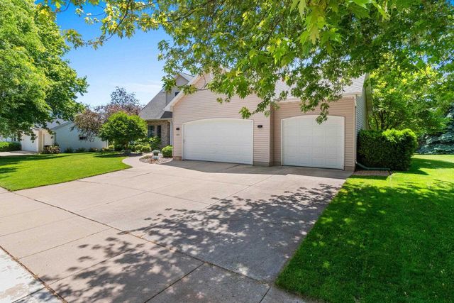 421 E SHEFFIELD LANE, Appleton, WI 54913