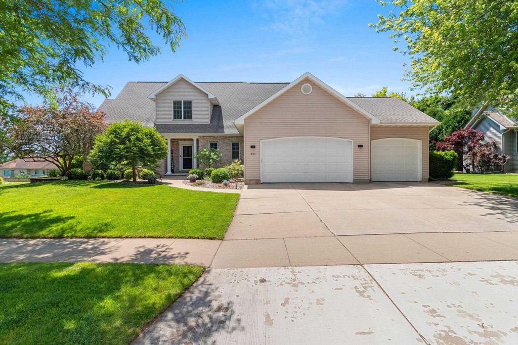 421 E SHEFFIELD LANE, Appleton, WI 54913