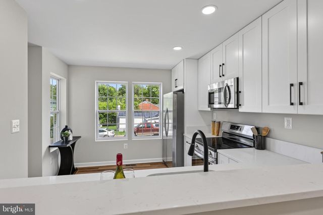 227 MOSBY LN, Front Royal, VA 22630