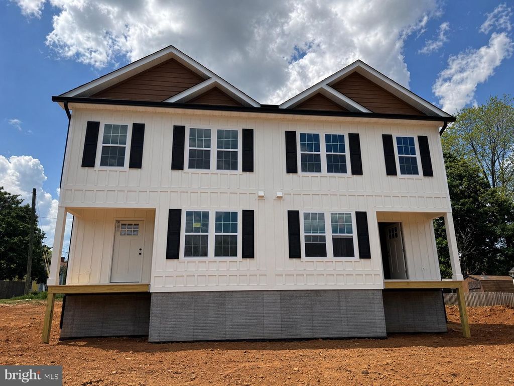 227 MOSBY LN, Front Royal, VA 22630