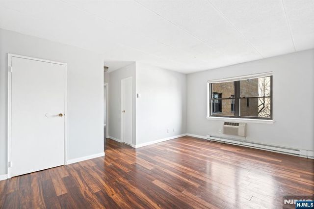 300 Lookout Avenue C4, Hackensack, NJ 07601