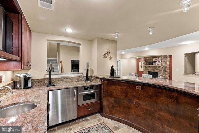 18205 SHINNIECOCK HILLS, Leesburg, VA 20176