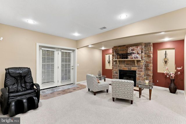 18205 SHINNIECOCK HILLS, Leesburg, VA 20176