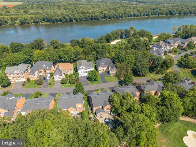 18205 SHINNIECOCK HILLS, Leesburg, VA 20176