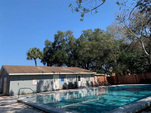 203 POINSETTIA PINE COURT 102, Tampa, FL 33612