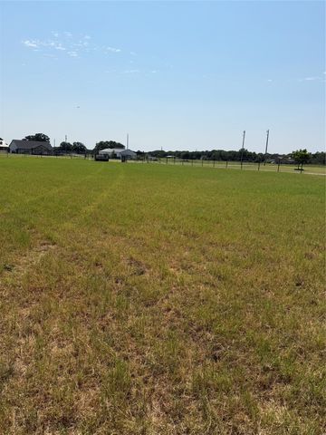 210 County Road 3340, Paradise, TX 76073