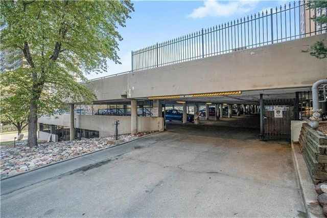 600 E 8th Street 6N, Kansas City, MO 64106