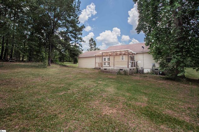 211 Elijah Simmons Road, Woodruff, SC 29388
