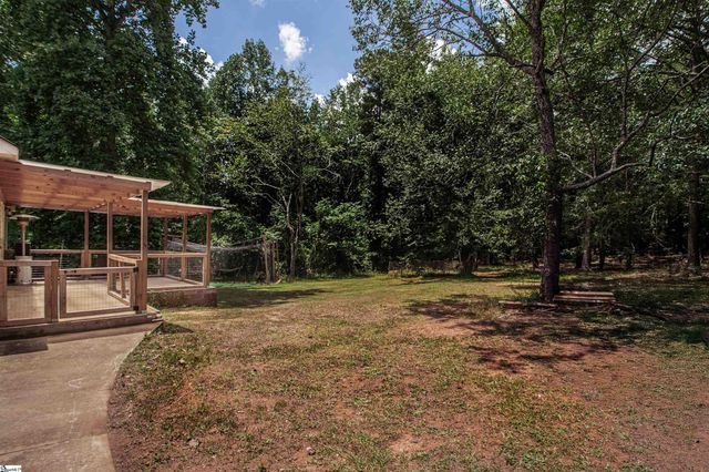 211 Elijah Simmons Road, Woodruff, SC 29388