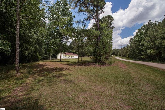 211 Elijah Simmons Road, Woodruff, SC 29388