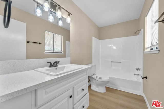 10250 E Avenue Q10, Littlerock, CA 93543