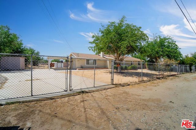10250 E Avenue Q10, Littlerock, CA 93543
