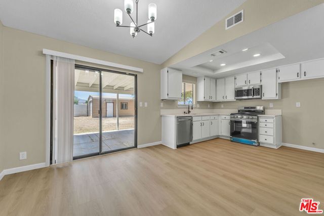 10250 E Avenue Q10, Littlerock, CA 93543