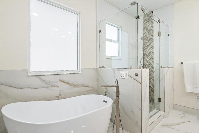 2109 Spring Court, Palm Beach Gardens, FL 33410