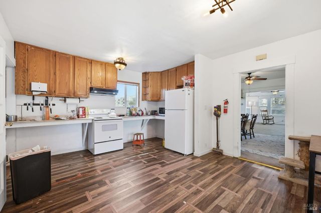 2735 Petaluma Hill Rd, Santa Rosa, CA 95404