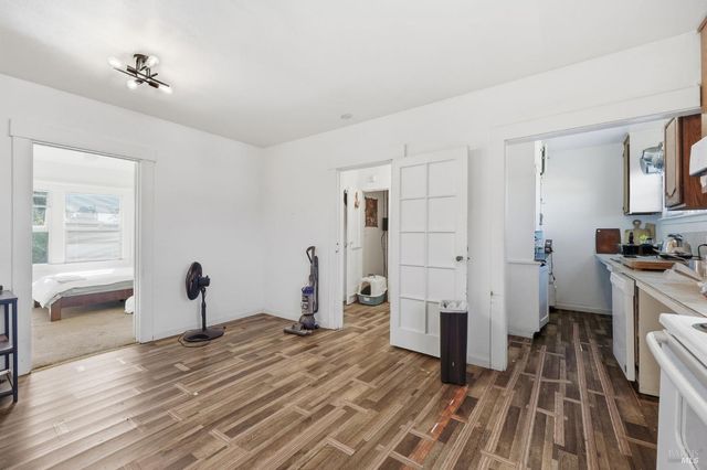 2735 Petaluma Hill Rd, Santa Rosa, CA 95404